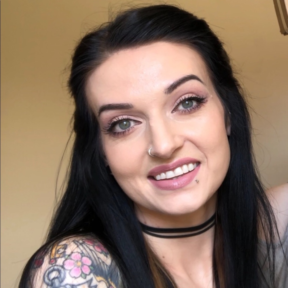 Meet your Posher, Cherish
